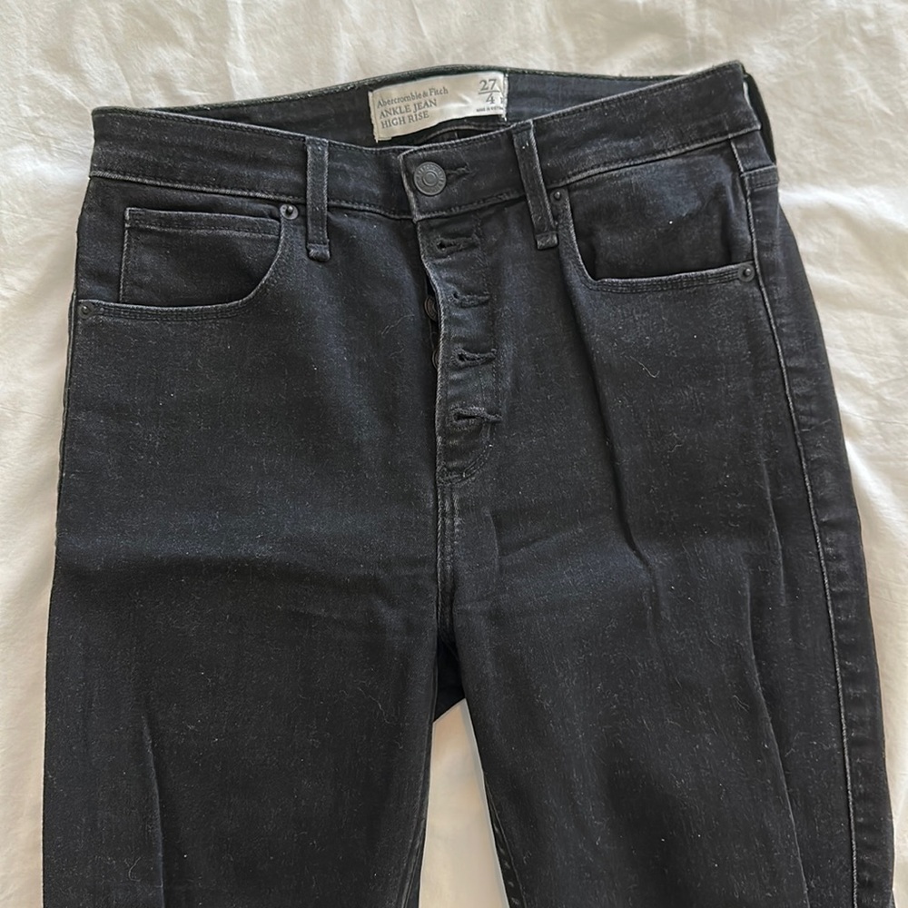 Abercrombie & Fitch Black Ripped Jeans